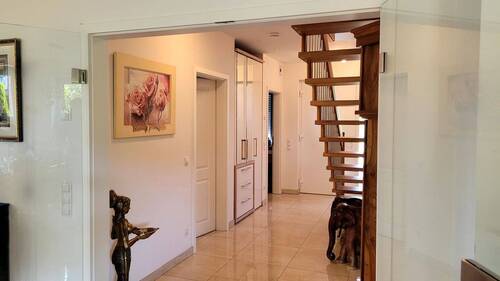 Eingangsbereich Gegenansicht - 