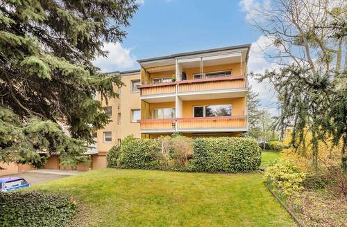 Hausansicht - 3-Zimmer-Wohnung mit großem Süd-West-Balkon in Lichterfelde Süd