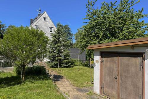 Garten mit Gerätehaus - 