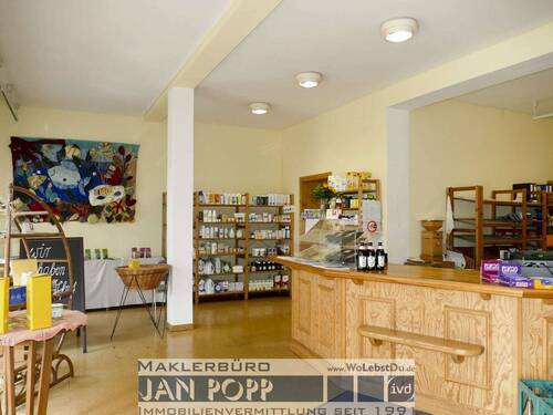 Laden mit Blick zum Büro - 