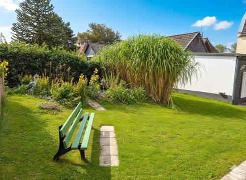 Gartenimpressionen - 1 Zimmer Mehrfamilienhaus, Wohnhaus in Solingen