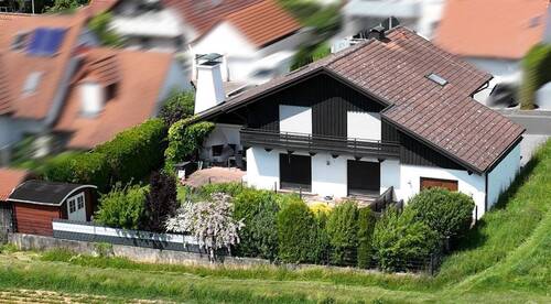Außenansicht - Familienparadies im Landhausstil - großzügiges Zuhause in ruhiger Ortsrandlage