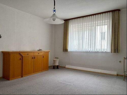 1.OG Wohnzimmer - 6 Zimmer Mehrfamilienhaus, Wohnhaus in Balingen