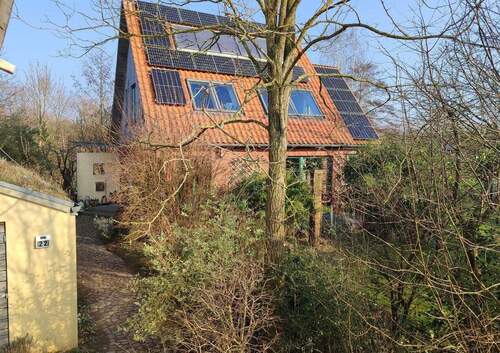 Südwest- / Straßenansicht - 