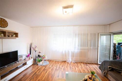 Wohnzimmer - Etagenwohnung mit 80,00 m&sup2; in Ulm zum Kaufen
