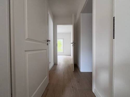 Flur (2) - 