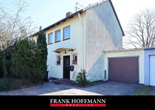 V11033 Titelbild - Kettenreihenhaus auf schönem & großzügigen Grundstück mit Potential in Kaltenkirchen