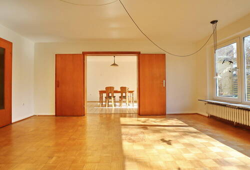 Blick in das Esszimmer - 