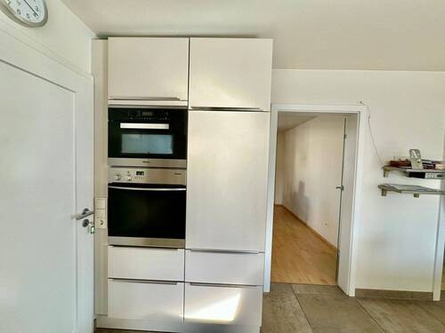 Moderne Einbauküche im EG - 