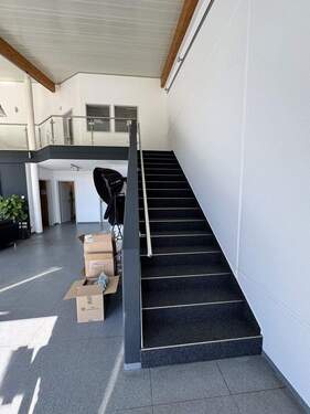 Treppe zu Büros - 