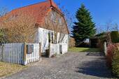 Hausansicht - 3 Zimmer Einfamilienhaus in Sundhagen