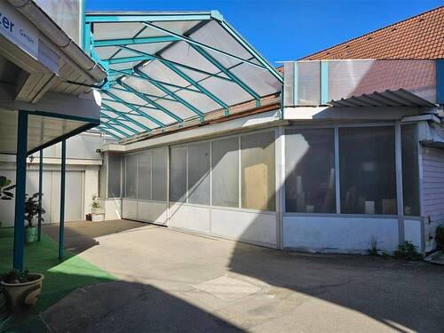 Nebengebäude - Mehrfamilienhaus, Wohnhaus mit 310,00 m&sup2; in Heidenheim zum Kaufen