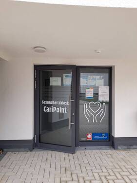 Separater Eingang für Kunden - Büro in Schmallenberg