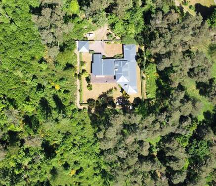 Ansicht von oben - Bungalow mit 244,00 m&sup2; in Kirkel zum Kaufen