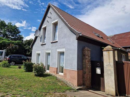 Hausansicht - 5 Zimmer Einfamilienhaus in Wettin-Löbejün OT Nauendorf