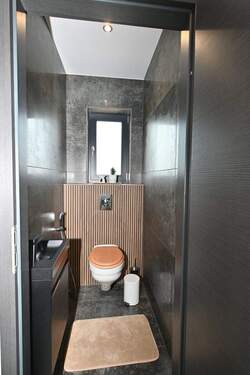 WC - Einfamilienhaus mit 300,00 m&sup2; in Kerbach zum Kaufen