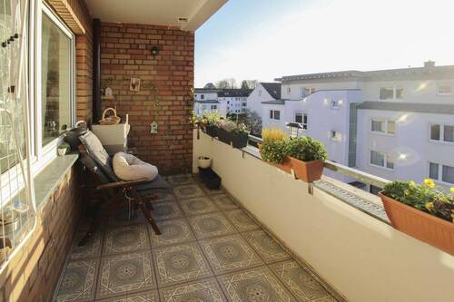 Balkon - 3 Zimmer Etagenwohnung zum Kaufen in Köln