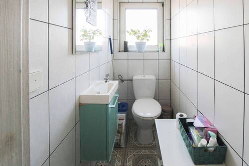 WC - 