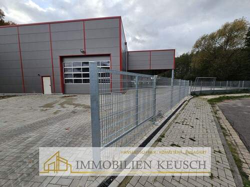 Komplett NEU eingezäunt - 