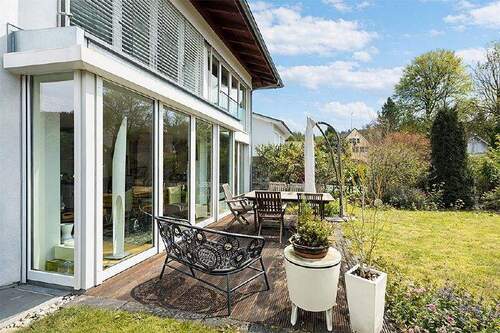 Ansicht II - 4 Zimmer Mehrfamilienhaus, Wohnhaus zum Kaufen in Stockdorf