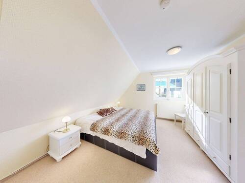 Schlafzimmer im Dachgeschoss - Wohnung 2 - 
