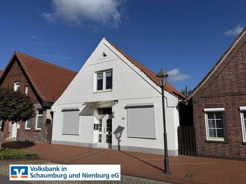 Ansicht v SO - Klein, fein, bald mein? - 115.000,00&nbsp;EUR Kaufpreis, ca.&nbsp; 200,00&nbsp;m&sup2;&nbsp;Wohnfl&auml;che
