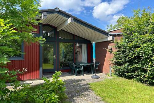 Hausansicht - Investieren, entspannen, vermieten - Ferienhaus mit Charme!
