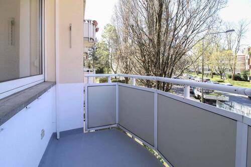 Balkon - 3 Zimmer Etagenwohnung in Frankfurt am Main