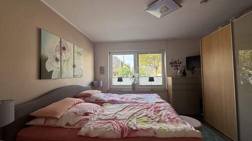 Schlafzimmer - Etagenwohnung mit 75,00 m² in Mönchengladbach zum Kaufen