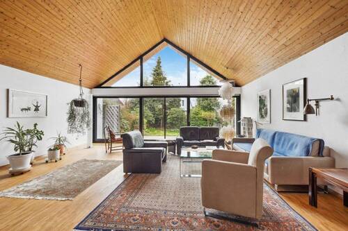 Wohnbereich mit Gartensicht - 