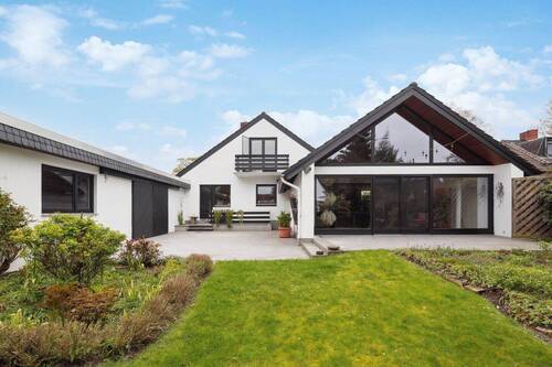 Rückansicht - großzügiges Einfamilienhaus in Lilienthal von privat