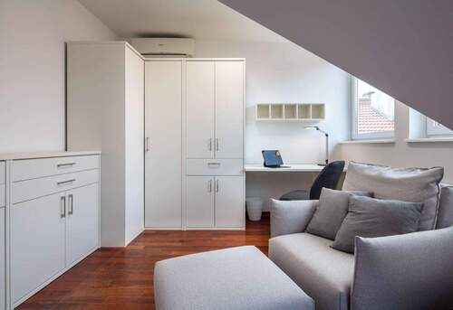 Arbeitszimmer/Kinderzimmer - 