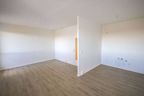 Wohnzimmer/Küche - Etagenwohnung mit 59,40 m&sup2; in Halle (Saale) zur Miete