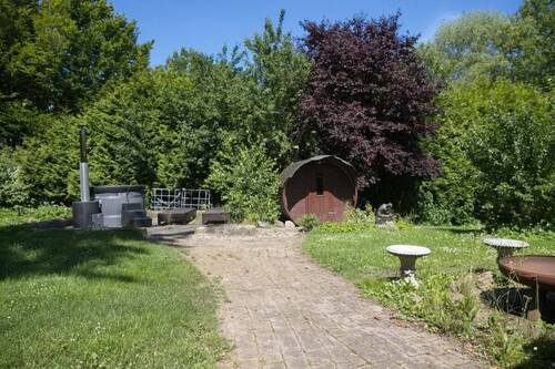 Garten mit Sauna - 