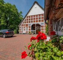 Historisches Bauernhaus mit idyllischem Garten! Plus Ausbaureserve und ggf. Bauplatz. - Drochtersen Assel