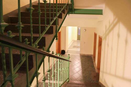 Treppenhaus - 3 Zimmer Einfamilienhaus zum Kaufen in Chemnitz