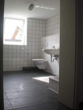 Badezimmer EG - 5 Zimmer Doppelhaushälfte in Bad Urach