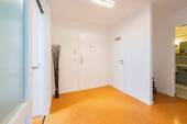 Diele mit Abstellkammer - 