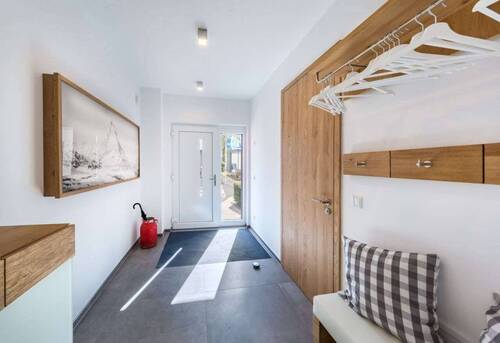 Eingangsbereich - 7 Zimmer Einfamilienhaus zum Kaufen in Niederkirchen