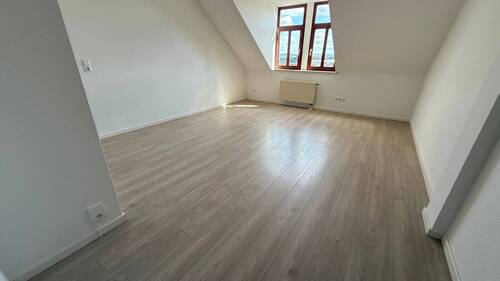 Wohnzimmer - 2 Zimmer Etagenwohnung zur Miete in Chemnitz