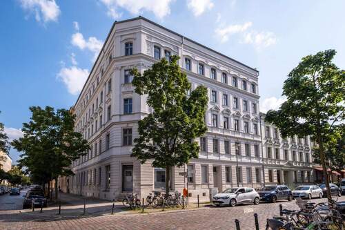 Hausansicht - 3 Zimmer Etagenwohnung zur Miete in Berlin