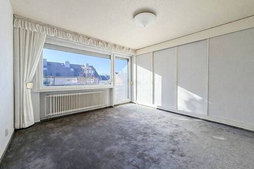 Schlafzimmer - 4 Zimmer Einfamilienhaus zum Kaufen in Neu Wulmstorf
