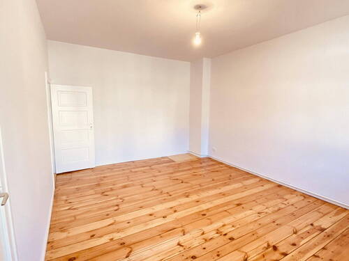 Zimmer 2 - 