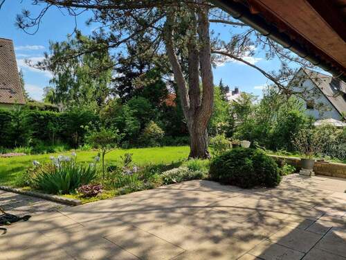 Schwaig Terr 1.jpg - ruhig wohnen in bester Lage - 1.250.000,00&nbsp;EUR Kaufpreis, ca.&nbsp; 192,00&nbsp;m&sup2;&nbsp;Wohnfl&auml;che