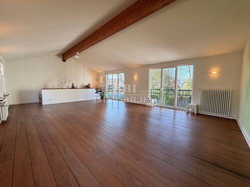 Lichtdurchfluteter Raum - 