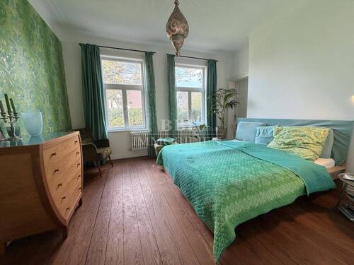 Stilvolles Schlafzimmer - 
