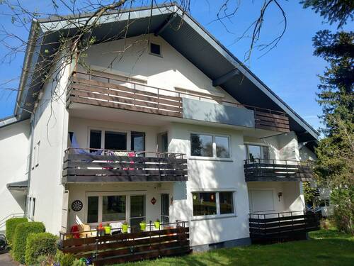 Ansicht - Helle, gepflegte 2 Zimmer ETW mit Sonnenbalkon und Blick ins Grüne