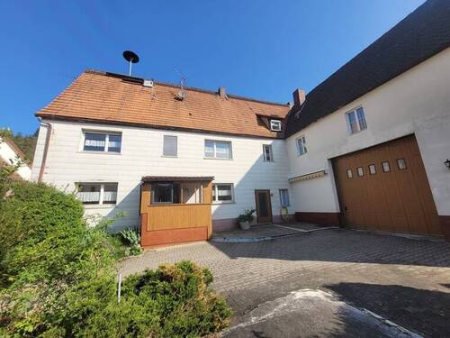 001_Bauernhaus mit Scheune - *Ideal für Handwerksbetrieb!* Fränkisches Bauernhaus mit viel Platz für Lager und Werkstatt
