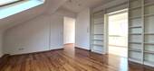 DG, Blick aus dem Wohnzimmer zum Eingangsbereich und Schlafzimmer - 