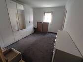 Schlafzimmer EG - 7 Zimmer Mehrfamilienhaus, Wohnhaus zum Kaufen in Gernsbach